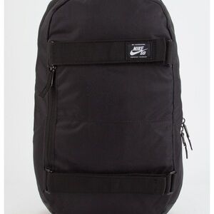 Black Nike SB courthouse Backpack
